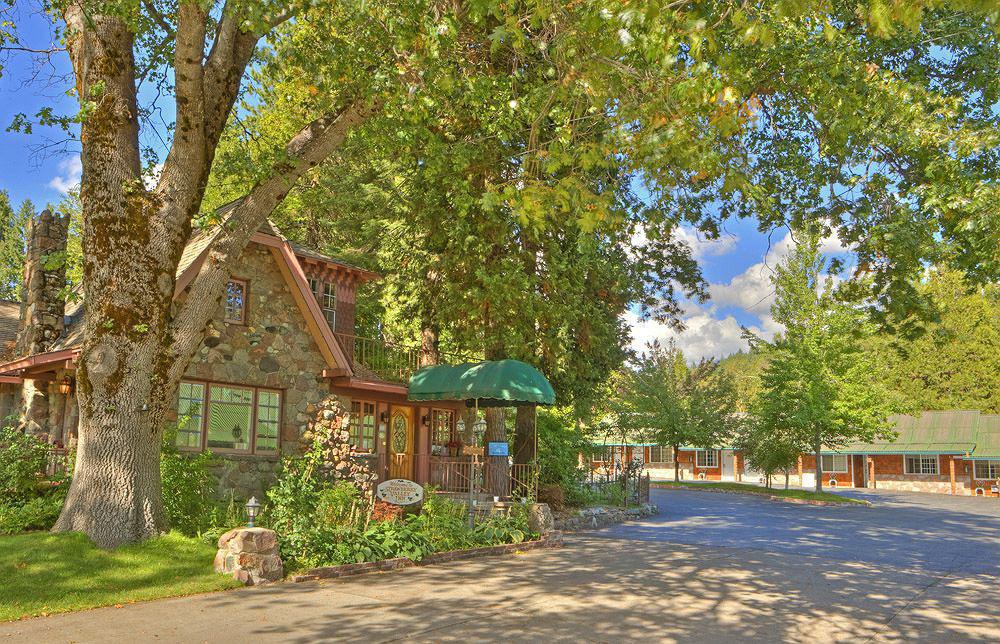 Strawberry Valley Inn Mount Shasta Esterno foto