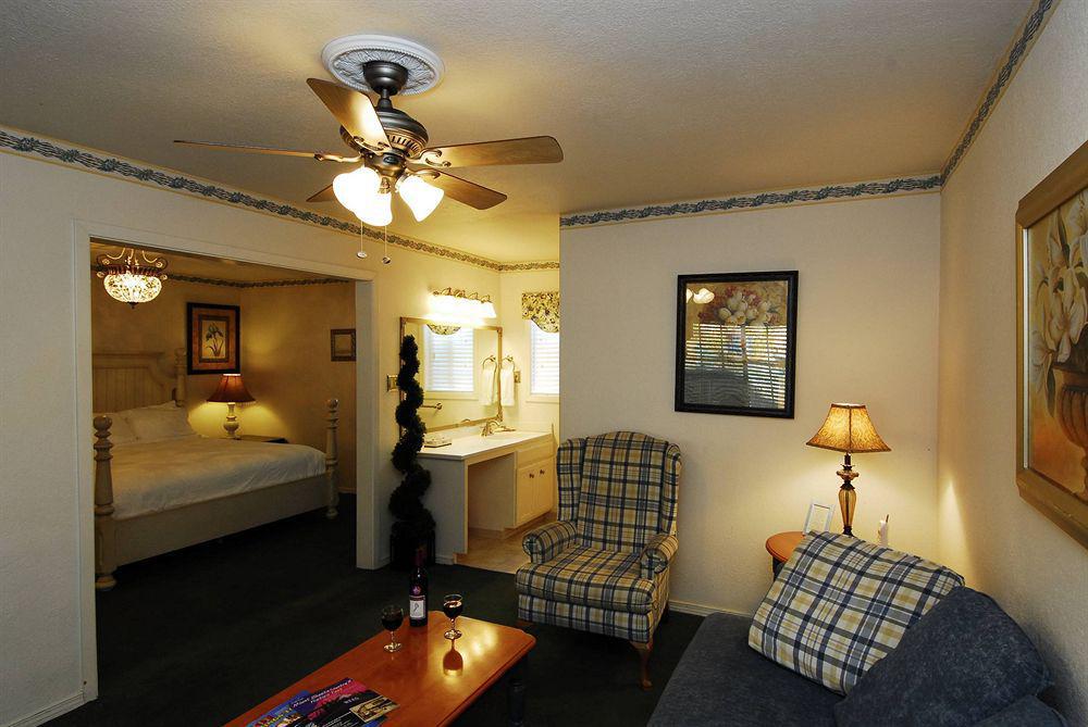Strawberry Valley Inn Mount Shasta Esterno foto