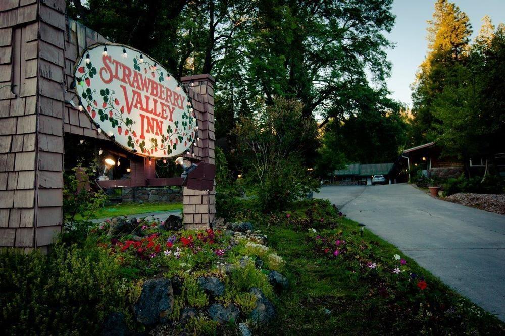 Strawberry Valley Inn Mount Shasta Esterno foto