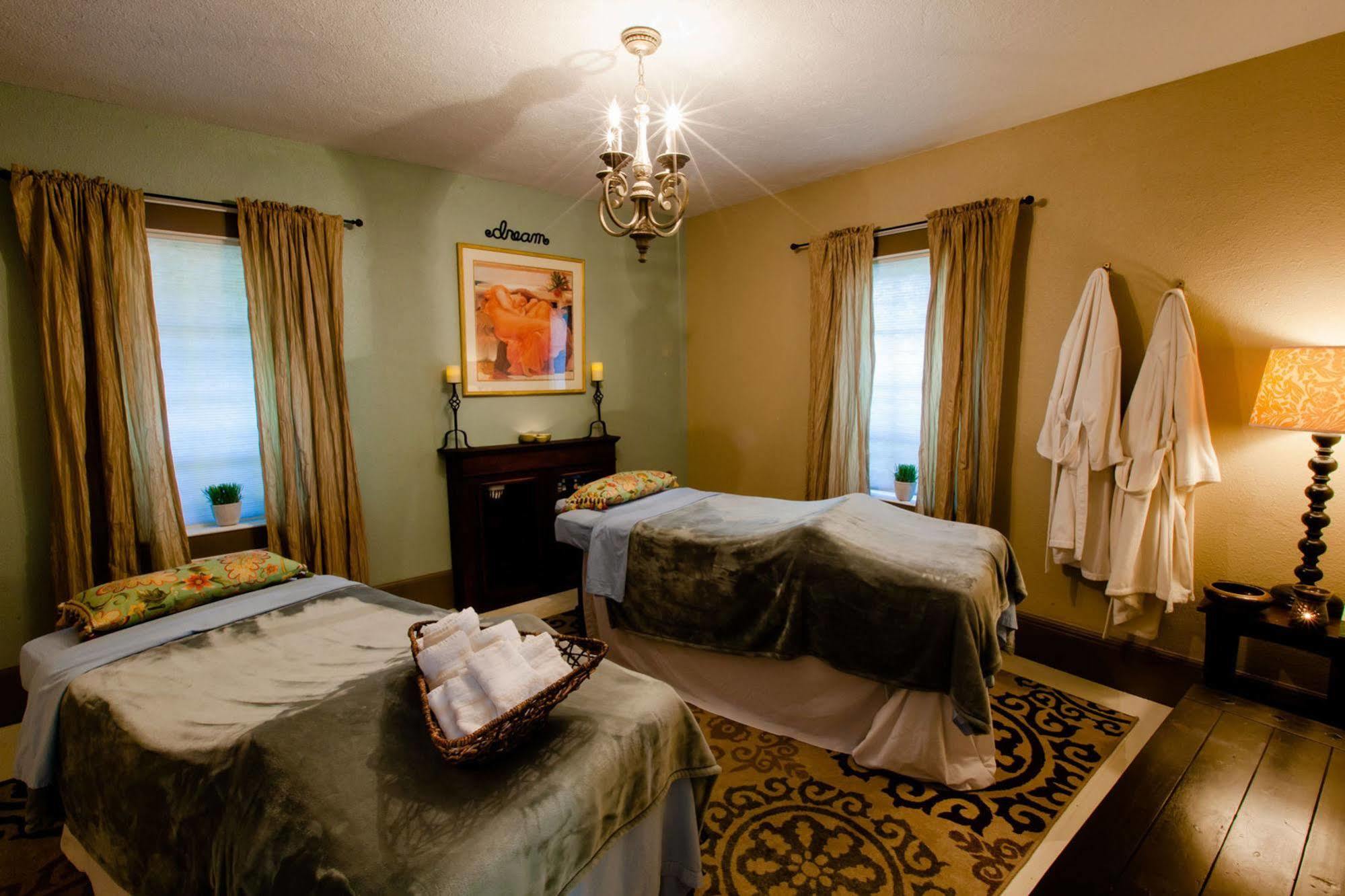 Strawberry Valley Inn Mount Shasta Esterno foto